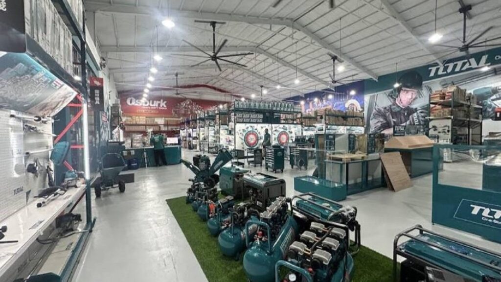 鐵皮噴漆裝潢-中科路一站式工具
