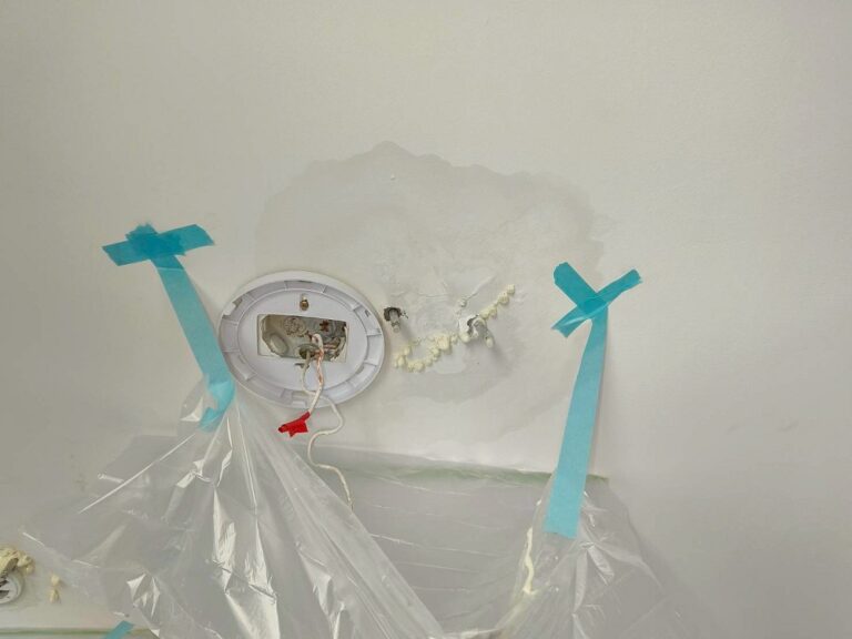 天花板抓漏工程 台中北屯松和街施工中3