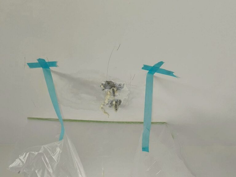 天花板抓漏工程 台中北屯松和街施工中4