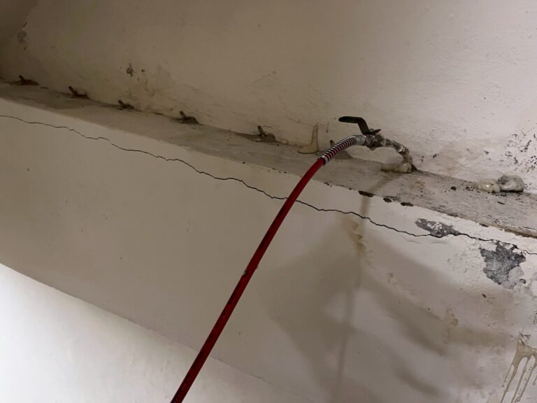 樓梯間抓漏工程 台中西屯區施工中1