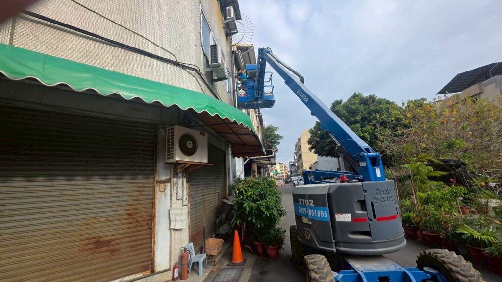 2樓外牆防水、內部壁癌處理-德化街