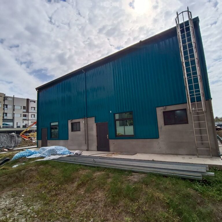 客戶調色鐵皮噴漆 高雄楠梓TOTAL完工5