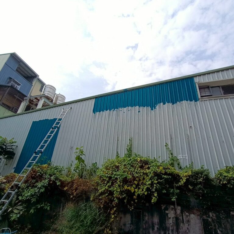 客戶鐵皮噴漆調色 屏東潮州施工中