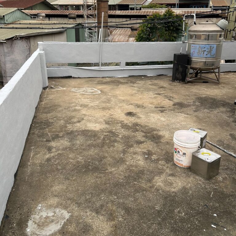 屋頂PU防水隔熱 台中太平永義路施工中6