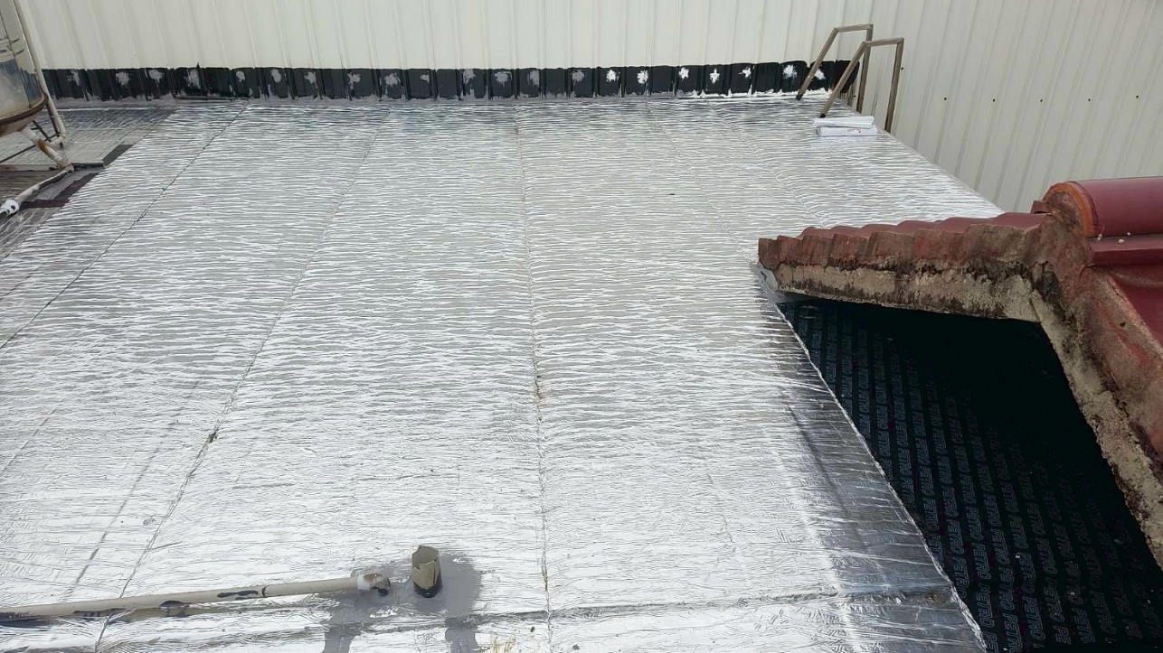 瀝青防水毯和鋁箔隔熱毯-台中大里