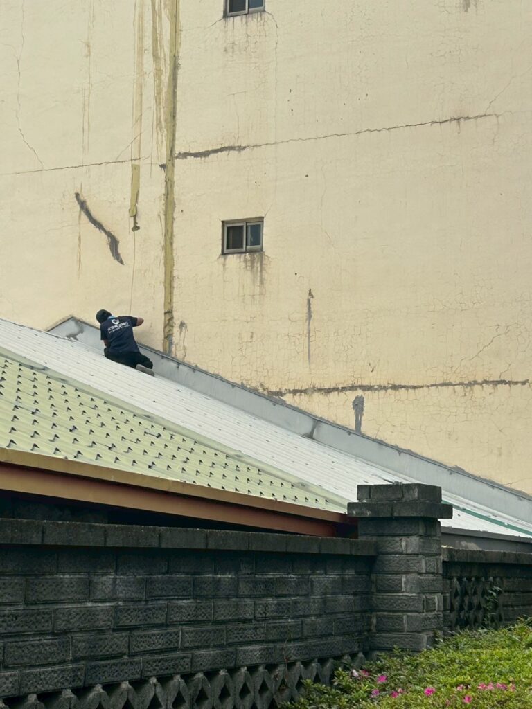 鐵皮抓漏防鏽隔熱工程 北屯區東山路施工前