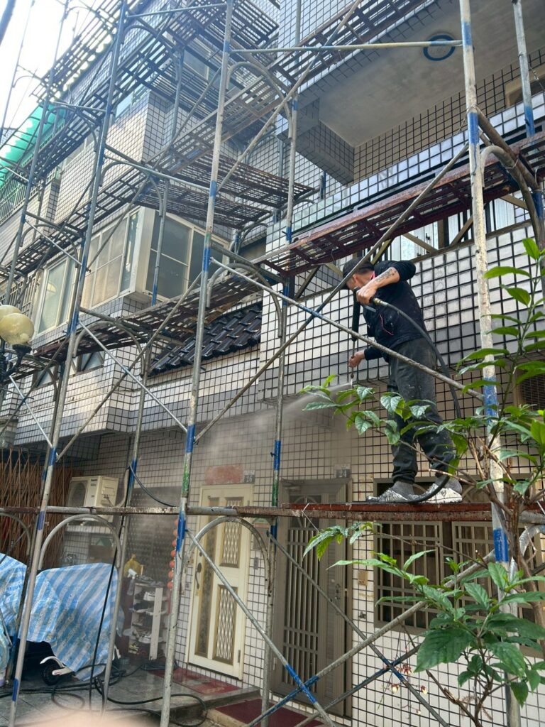 LINE ALBUM 115529外牆隔熱防水與熱熔毯不織布面隔熱防水工程台中太平 大 260609 1