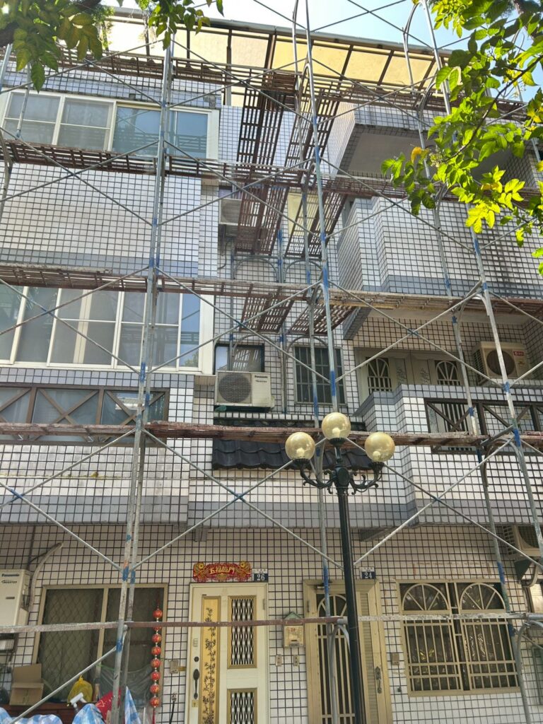 LINE ALBUM 115529外牆隔熱防水與熱熔毯不織布面隔熱防水工程台中太平 大 260609 2