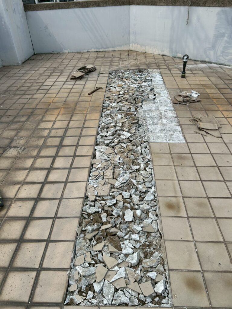LINE ALBUM 115529屋頂熱熔毯不織布面防水工程台中東區自由路 260609 1