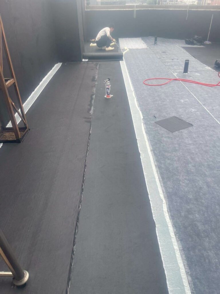 LINE ALBUM 115529屋頂熱熔毯不織布面防水工程台中東區自由路 260609 3