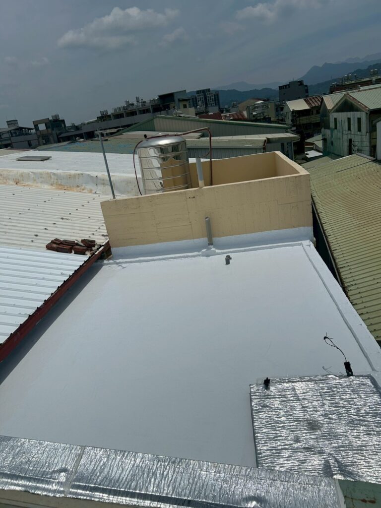 LINE ALBUM 115529屋頂與鐵皮PU與熱熔毯 鋁箔面隔熱防水台中大里好來六街 260609 9