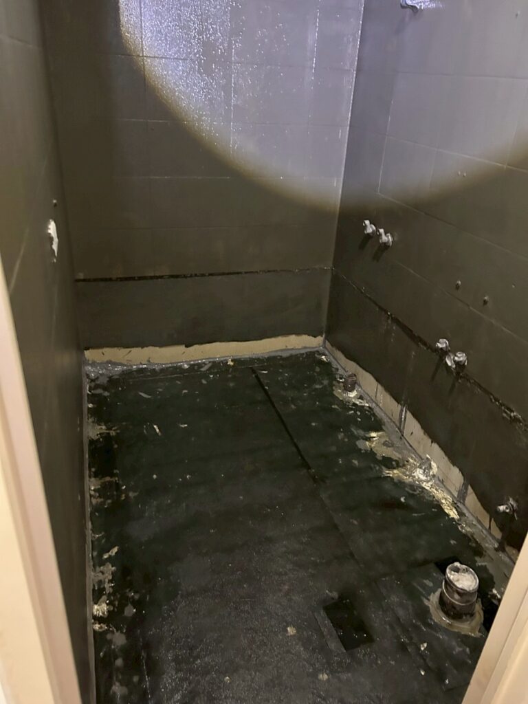 LINE ALBUM 115529廁所防水與地面熱熔毯工程台中西屯大容東街 260609 5