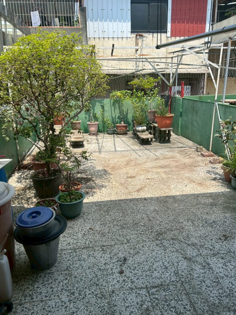 LINE ALBUM 115529陽台與露台熱熔毯不織布面防水工程屋頂鐵皮熱熔毯鋁箔面）台中北屯區旅 260609 1