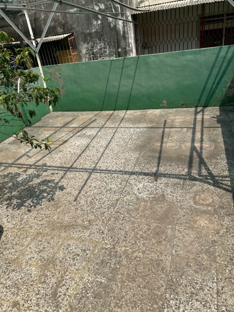 LINE ALBUM 115529陽台與露台熱熔毯不織布面防水工程屋頂鐵皮熱熔毯鋁箔面）台中北屯區旅 260609 2