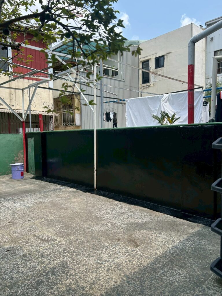 LINE ALBUM 115529陽台與露台熱熔毯不織布面防水工程屋頂鐵皮熱熔毯鋁箔面）台中北屯區旅 260609 3