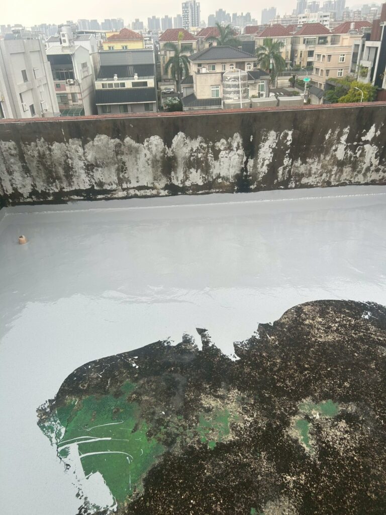 LINE ALBUM 11567屋頂施作PU隔熱防水工程台中東區 260609 2