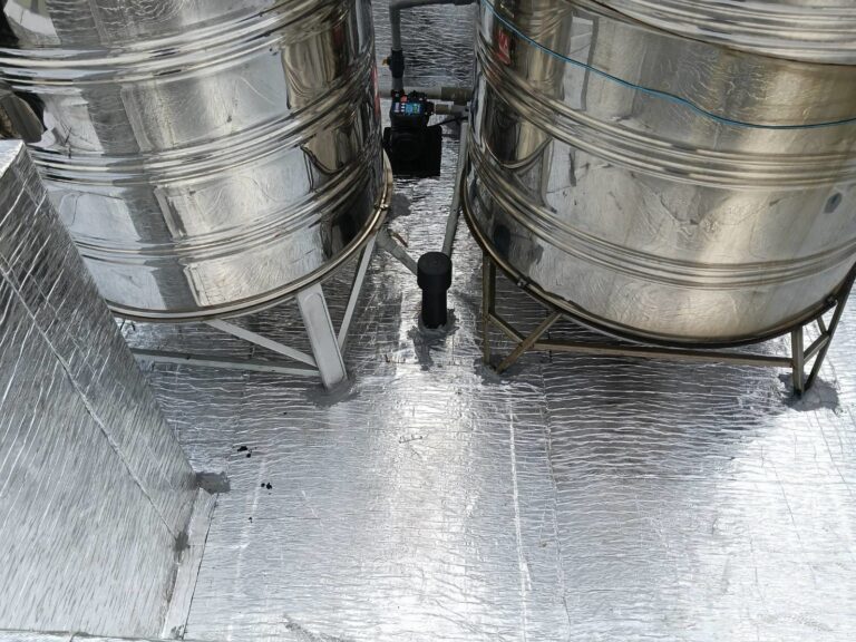 屋頂熱熔毯鋁箔面 南屯區建功路1完工