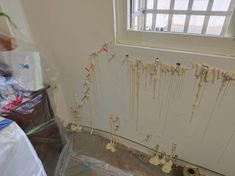窗框與冷氣框抓漏 西區美村路3施工中