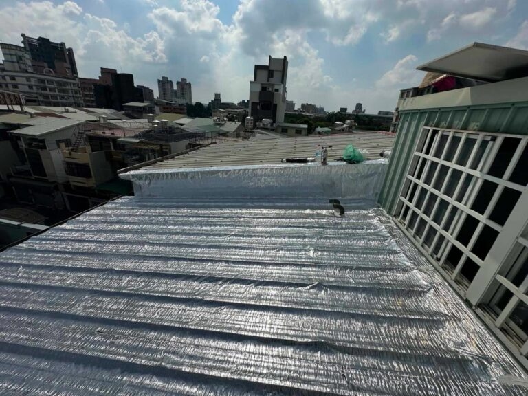 鐵皮熱熔毯鋁箔面 北屯瀋陽北路2完工