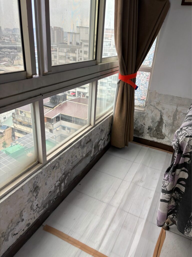 窗框抓漏工程 北屯東山路2施工前